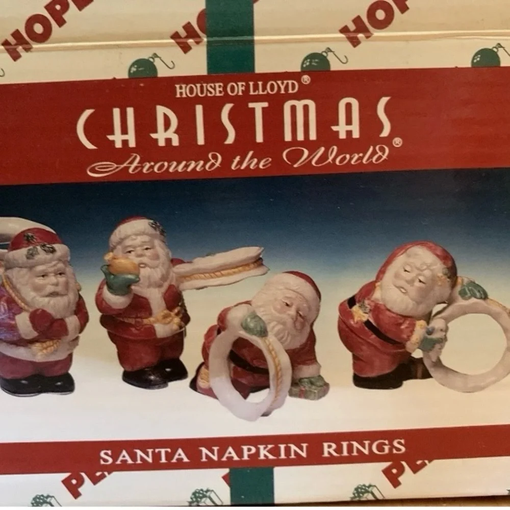 HOUSE OF LLOYD CHRISTMAS AROUND THE WORLD SET OF 4 SANTA NAPKIN RINGS 1996 NIB - Picture 2 of 5